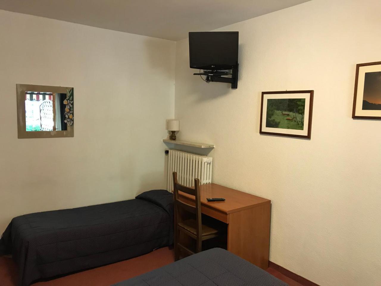 Hotel La Nigritella Бардонеккия Экстерьер фото
